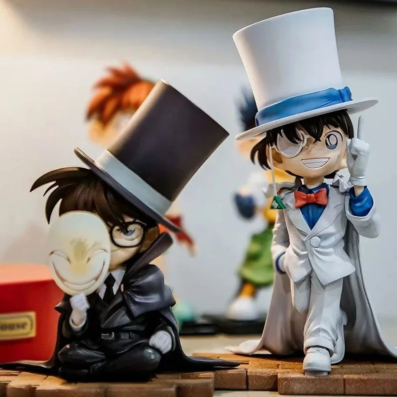Detective Silencioso – Figura Skateboard Edition (14–17 cm) 